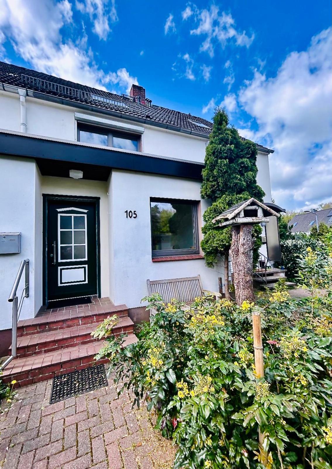 Feelslikehome - Reihenhaus Zwischen Hamburg Und Heide Mit Garten&garage *